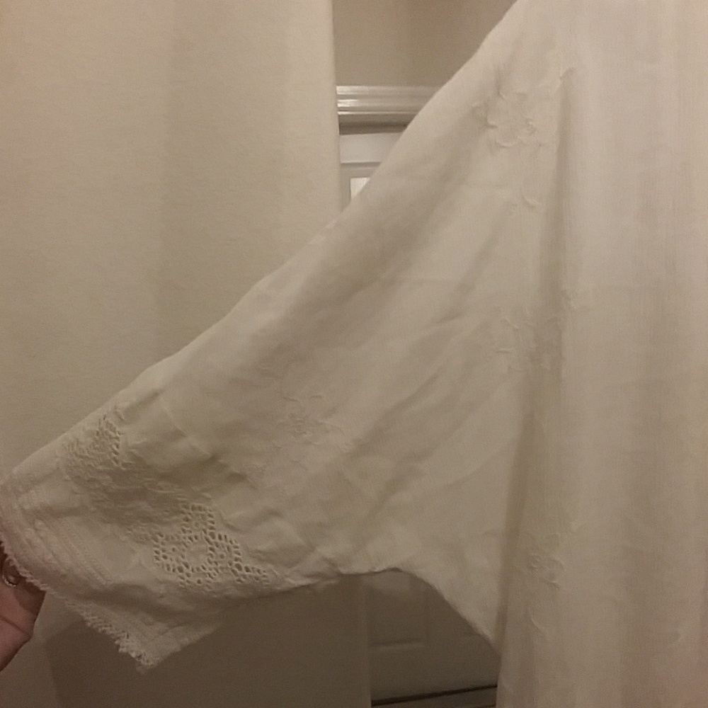 ❄SALE❄American Eagle Outfitters eyelet kimono - Picture 4 of 7